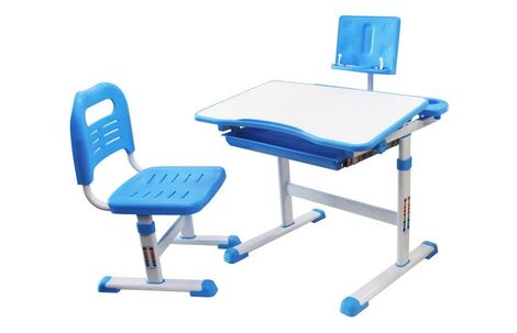 Детский письменный стол со стулом Rifforma SET-17